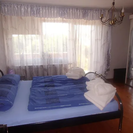 Gasthof-pension Zur Linde Guest house *