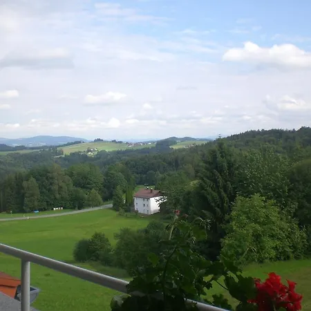 Gasthof-pension Zur Linde *