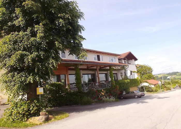 Gasthof-pension Zur Linde *